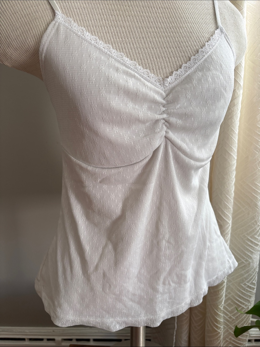 Mariposa White Lace-Trim Ruched Cami Top
